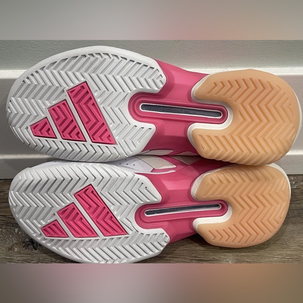 Adidas Women’s Pink Adizero Ubersonic 5, IH9936 Athletic Shoes, Sz 7.5, NEW!! - Picture 3 of 5
